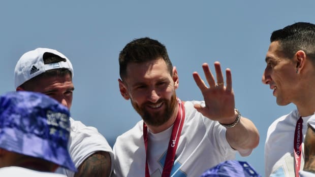 Leo Messi en desfile en Buenos Aires